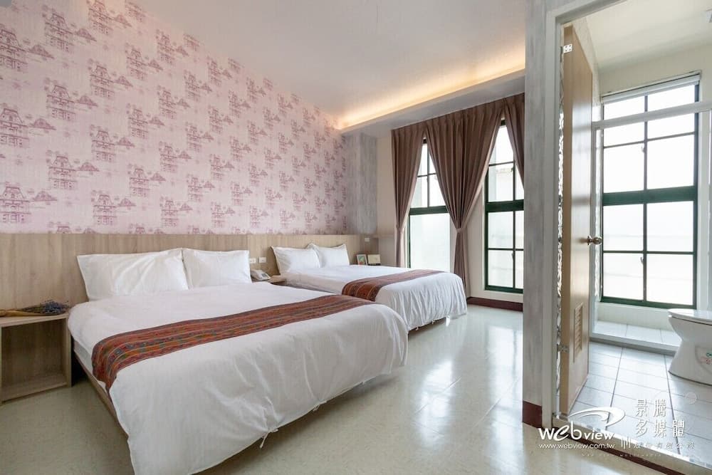 Jia-Jia Business Hotel