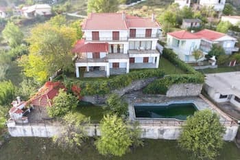 Traditional Luxury Villa Armonia