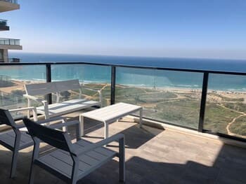 Luxury Apartment Best Location Beach View