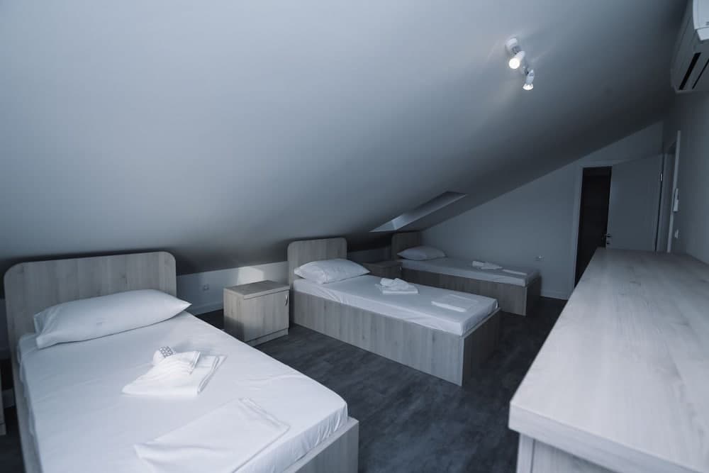 Skunca's house - Adults Only