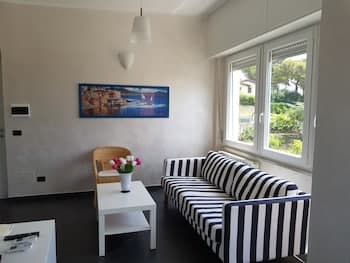 Oceanview luxury apartment