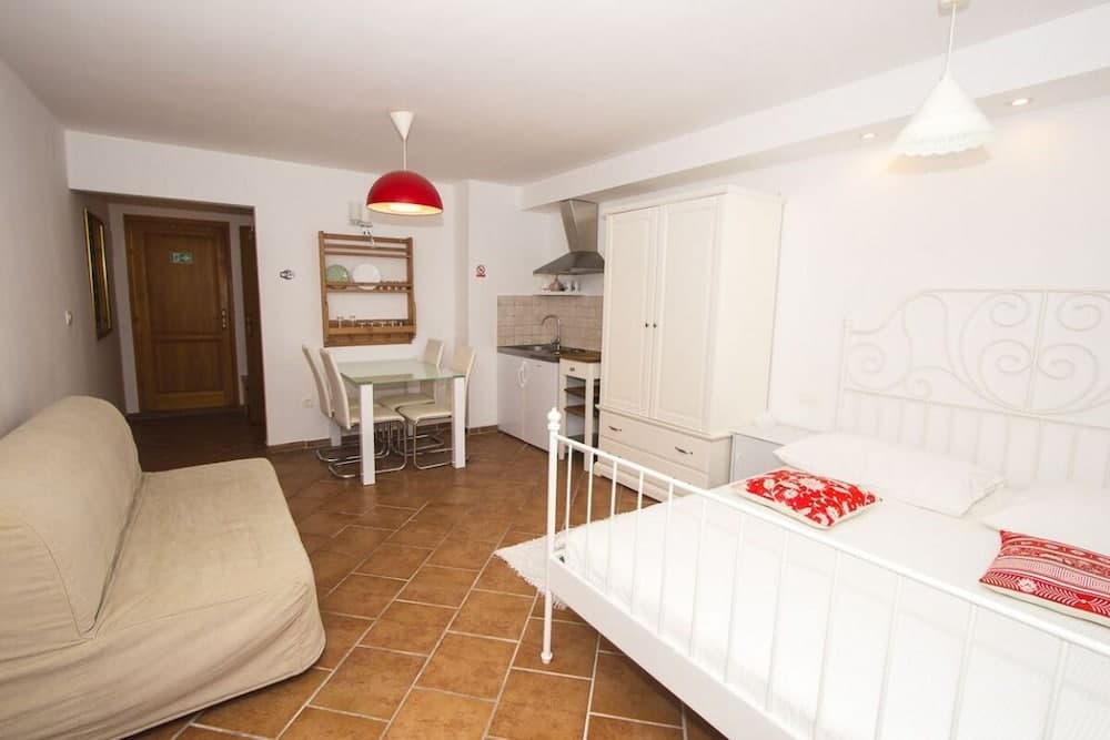 Jerry & Oli Apartments