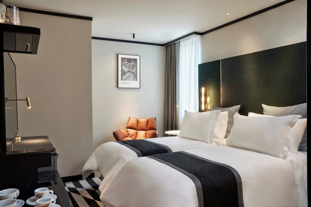 Academias Hotel, Autograph Collection