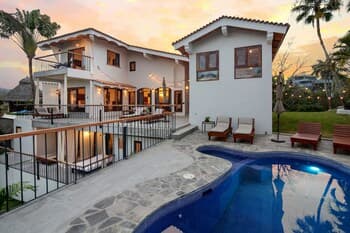 Distrito 88 - Adults only