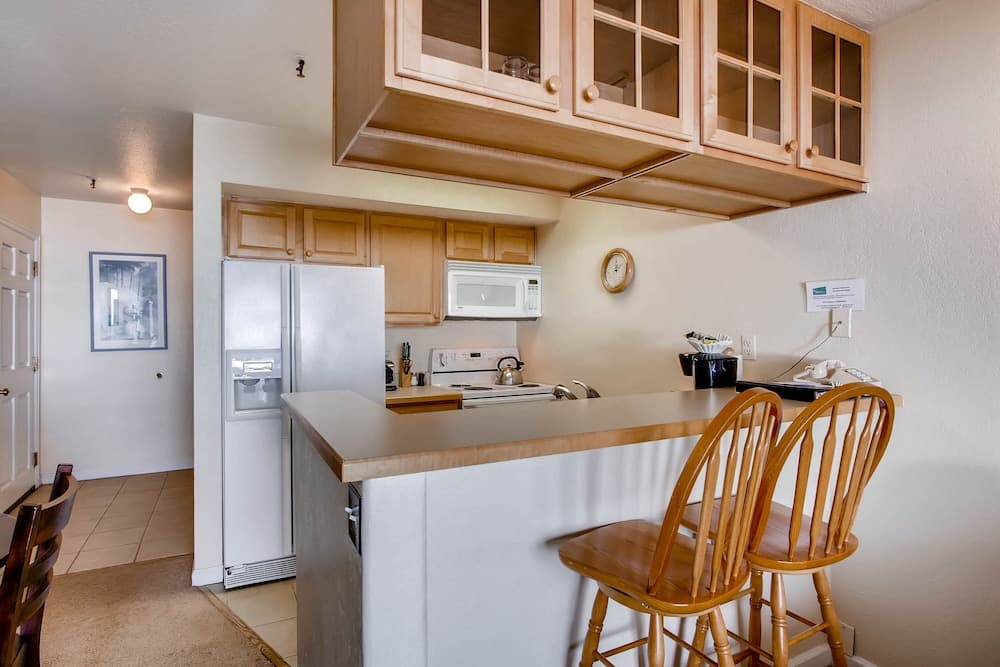 1 Br + Loft With Mountain Views 1 Bedroom Condo - No Cleaning Fee! by RedAwning