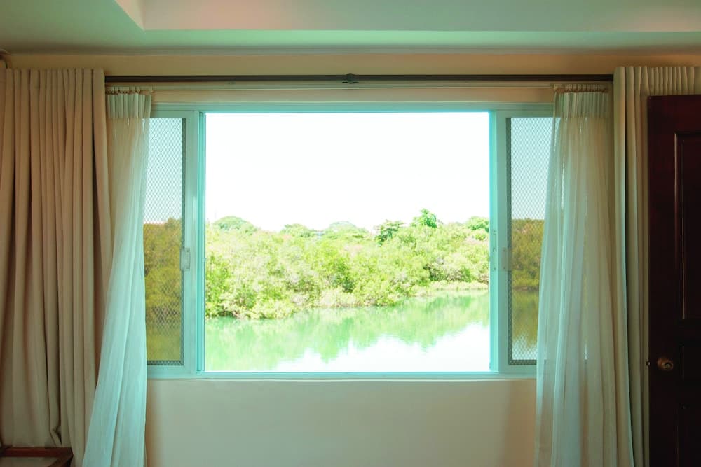 Papa Kit's Marina and Fishing Lagoon