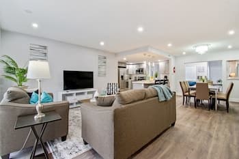 Trendy 4BR House with All New Furnishings & Hot Tub