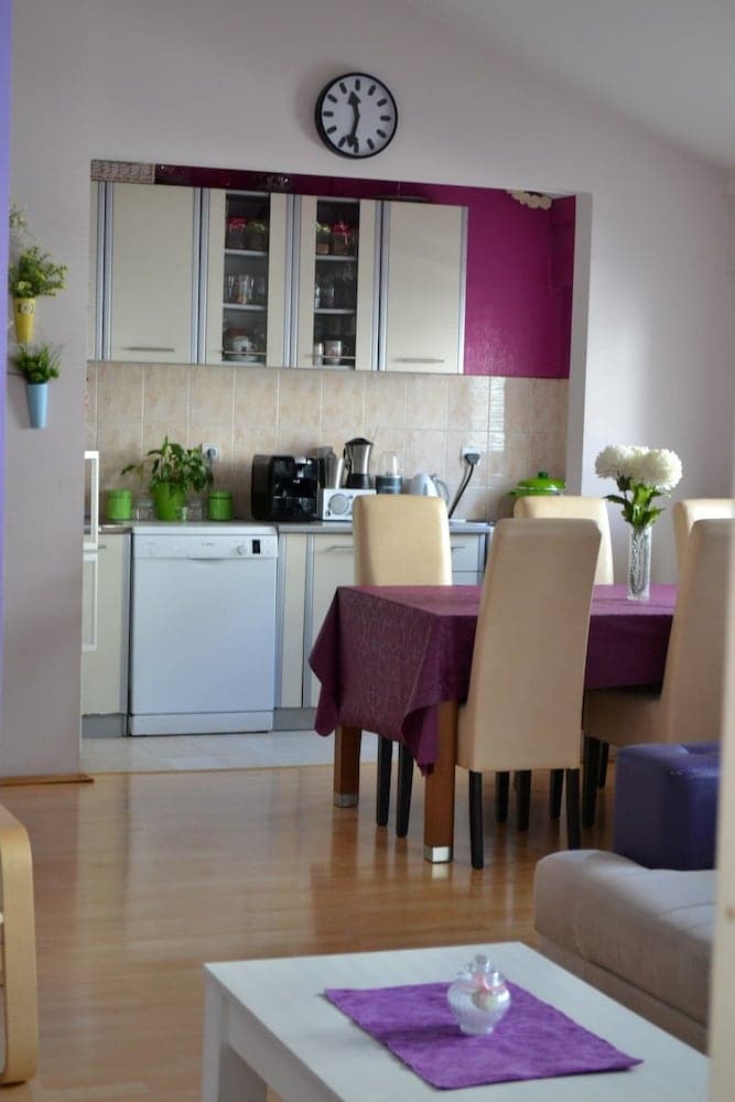 Mia & Lena Apartment