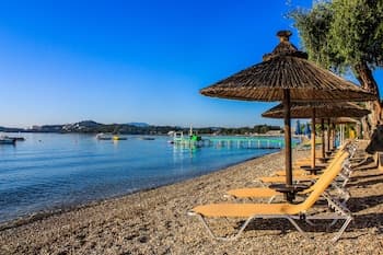 Happy Camp Mobile Homes In Karda Beach Camping and Bungalows