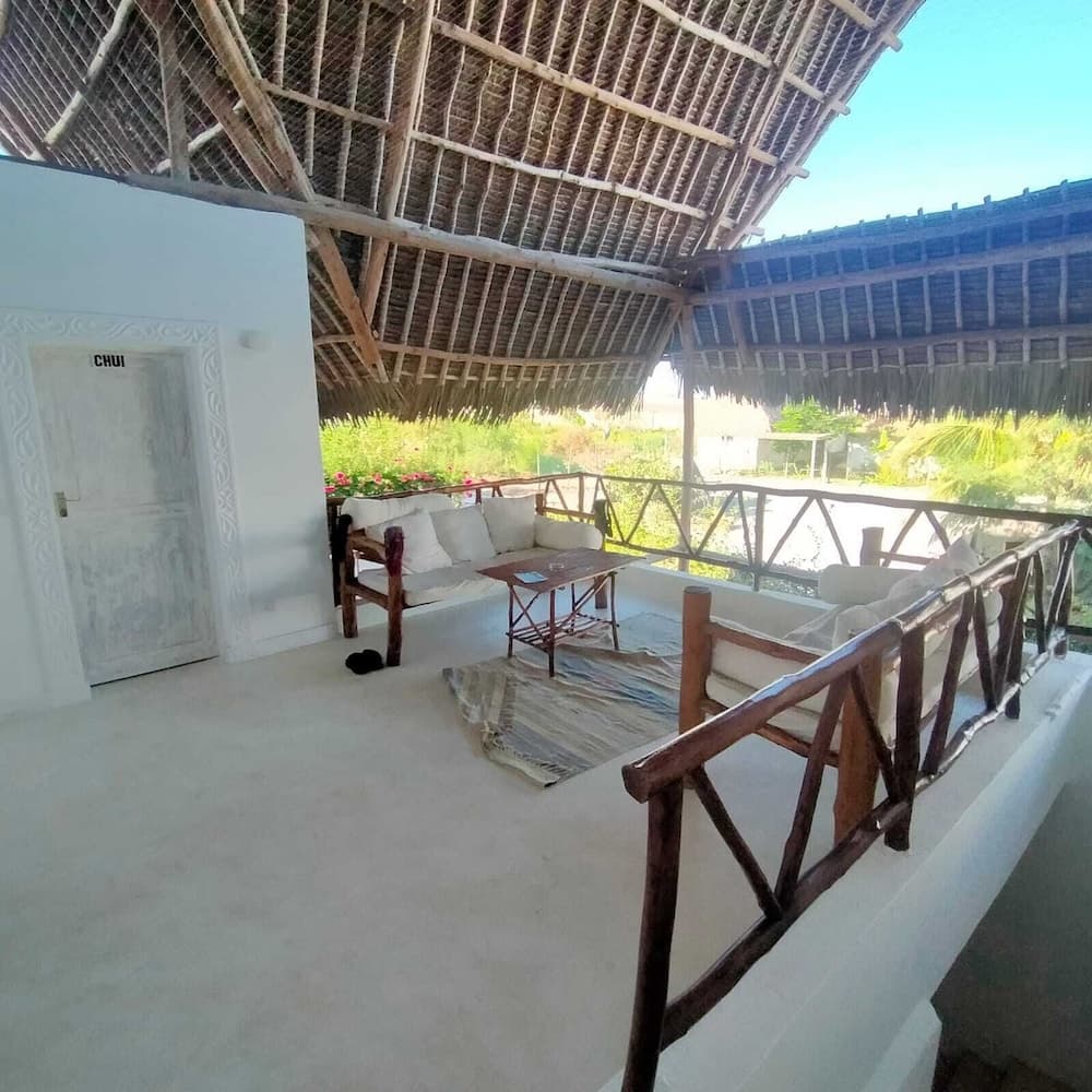 Pole Pole Beach House