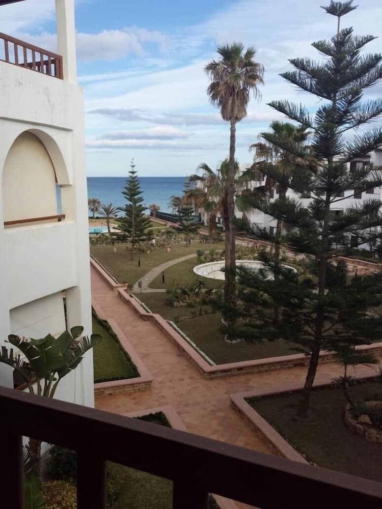 Bab Rouah 2 Bedroom Apartment