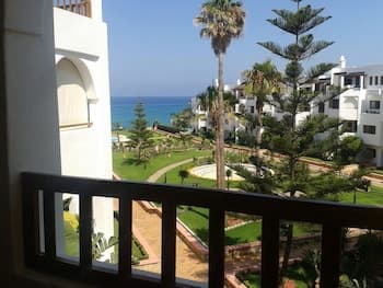 Bab Rouah 2 Bedroom Apartment