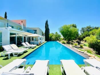 The Lake Villa Mountains & Sea view