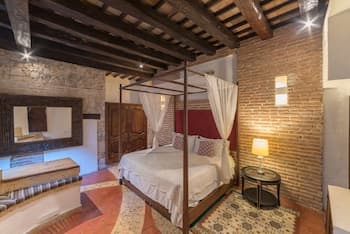 Casa de los Reyes by Nomad Guru