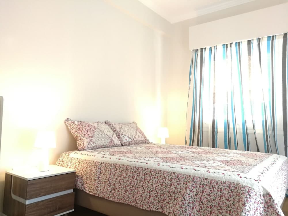 Pisces Athens City Center Modern Aptm