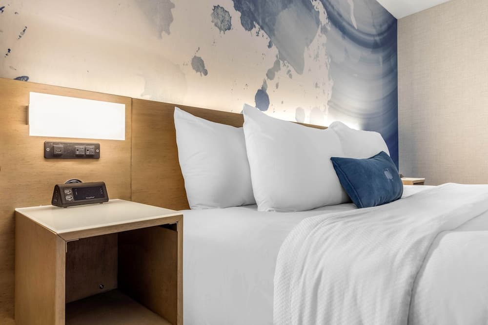 Cambria Hotel Milwaukee Downtown