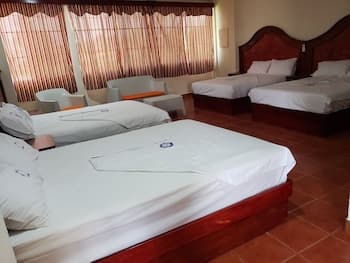 Hotel Real Costa Inn