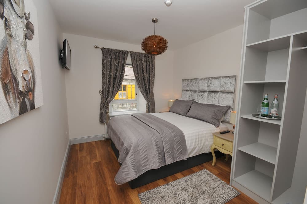 Lodge at The Old Barracks