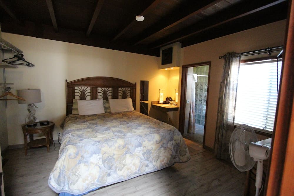 Edgewater Beach inn and suites