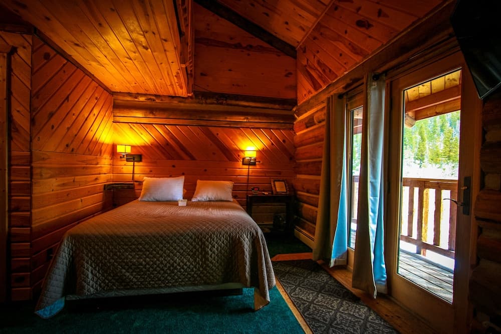 Judith Mountain Lodge