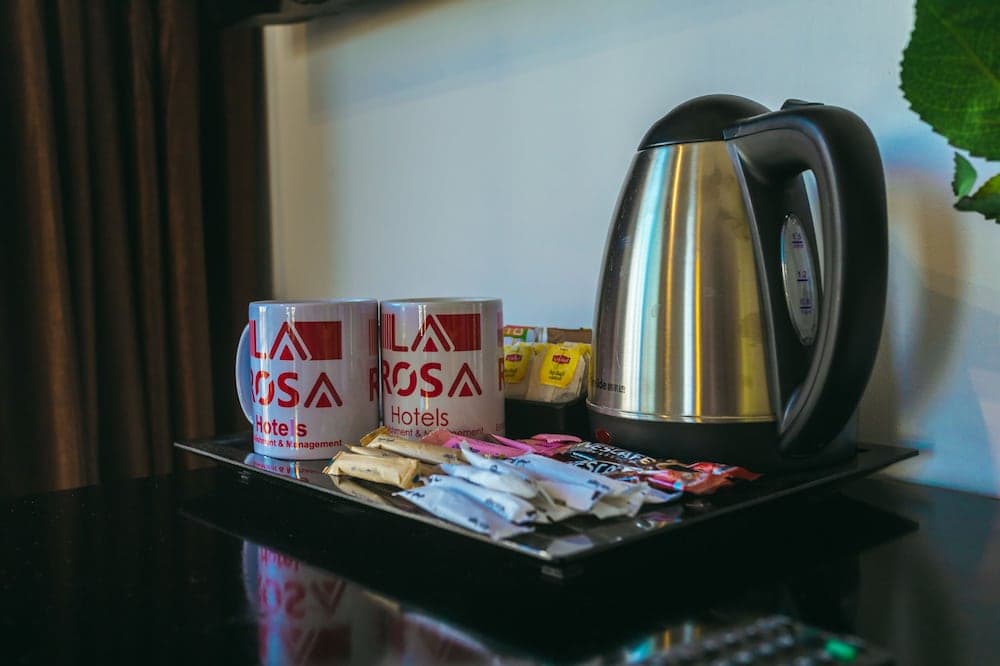 La Rosa Waves Beach - Couple & Families Only