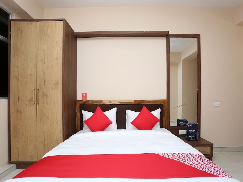 OYO Flagship 15751 Grand Ashirwad