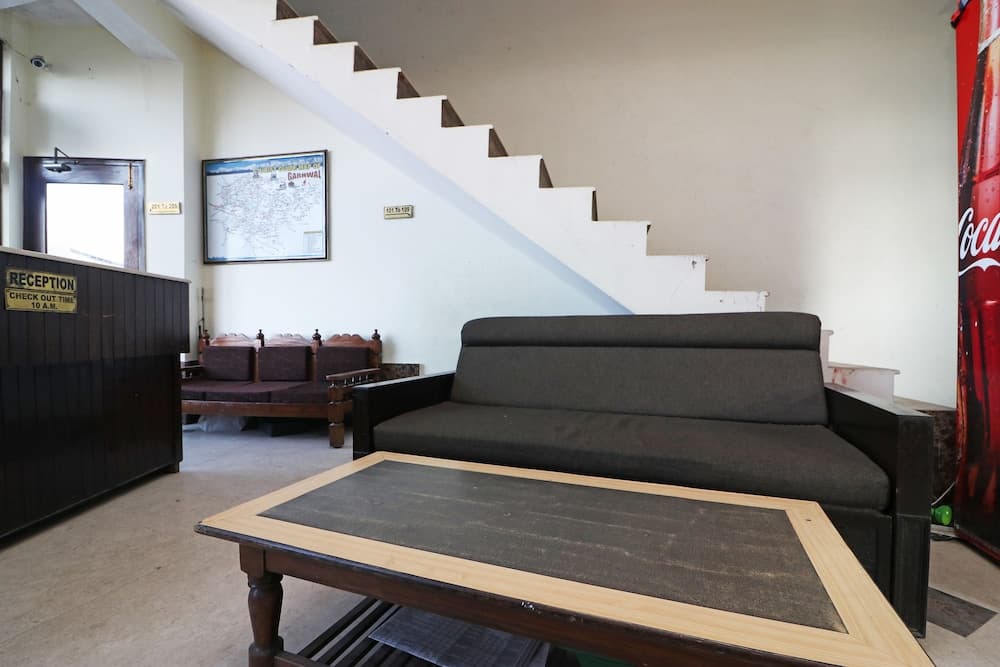 OYO 19947 Akanksha Anand Plaza