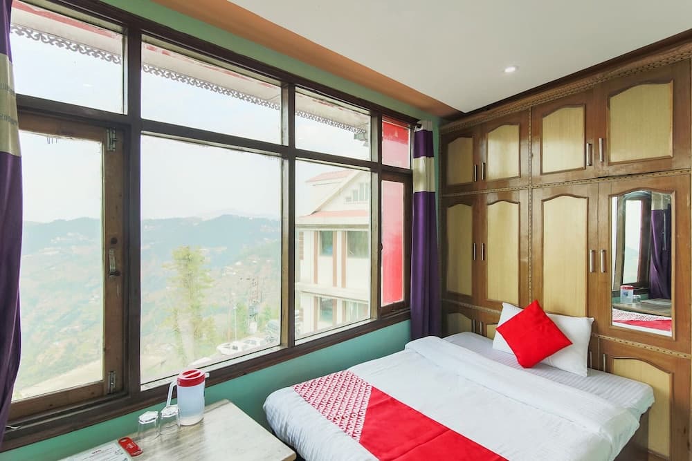 OYO 14460 Green Park Homestay