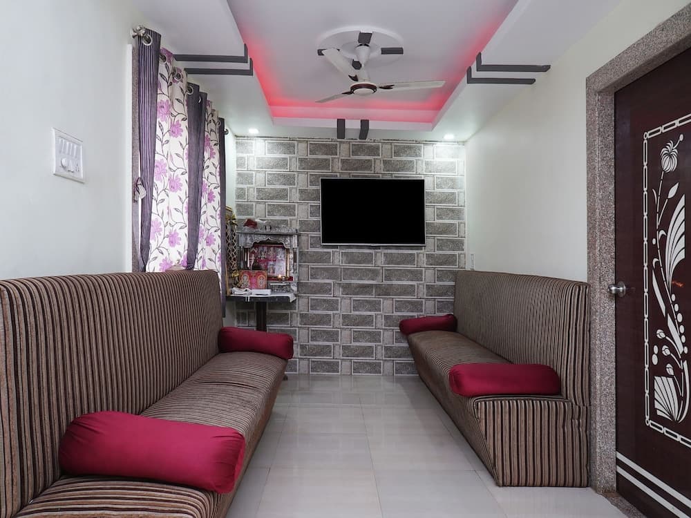 OYO 13902 Orient Bay Inn