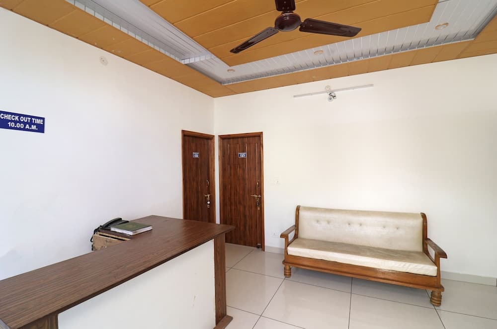 OYO 24137 Hotel Himalayan Village