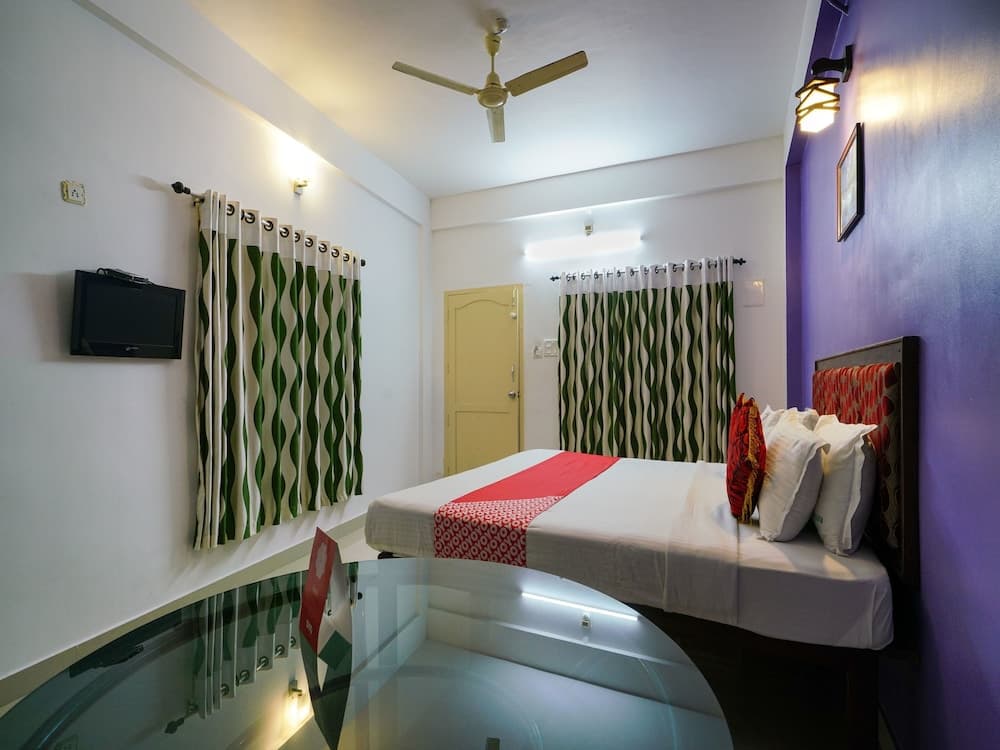 OYO 16617 Rayan Residency