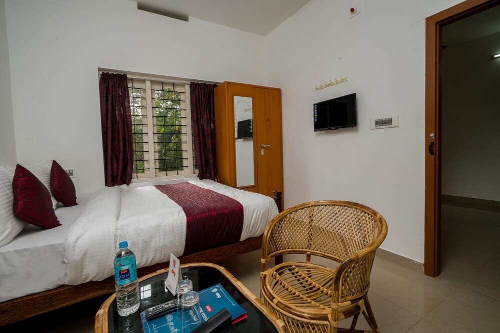 OYO 23317 Eden Farm House