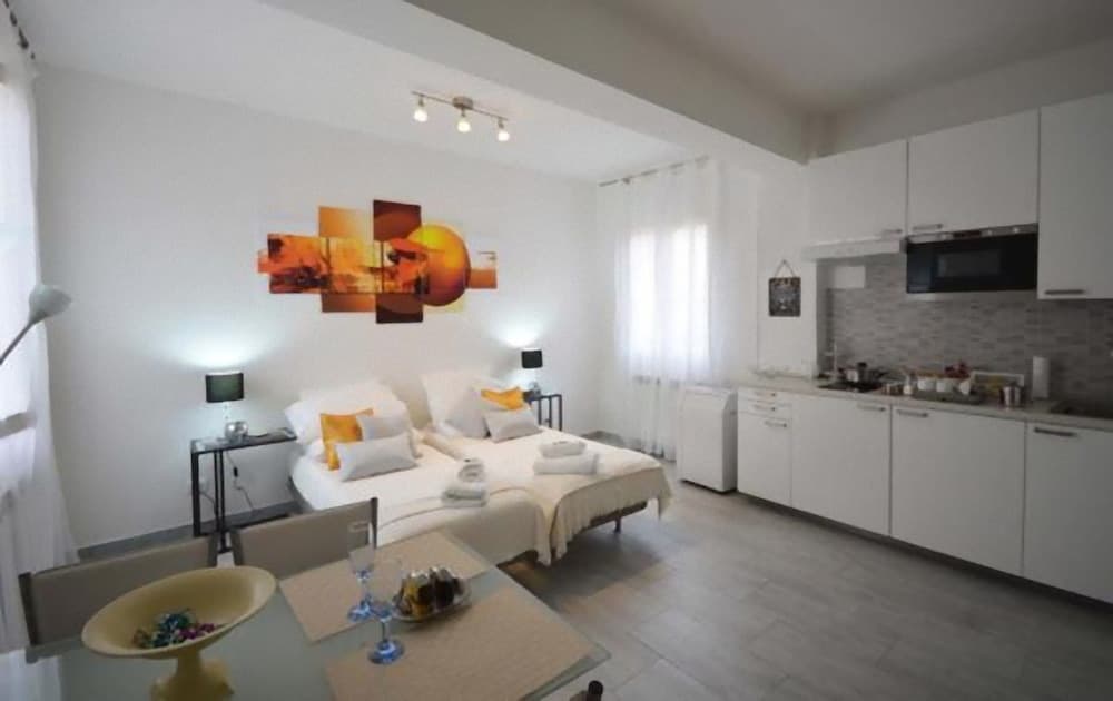 4 Tourist House Apartment Centre Bologna