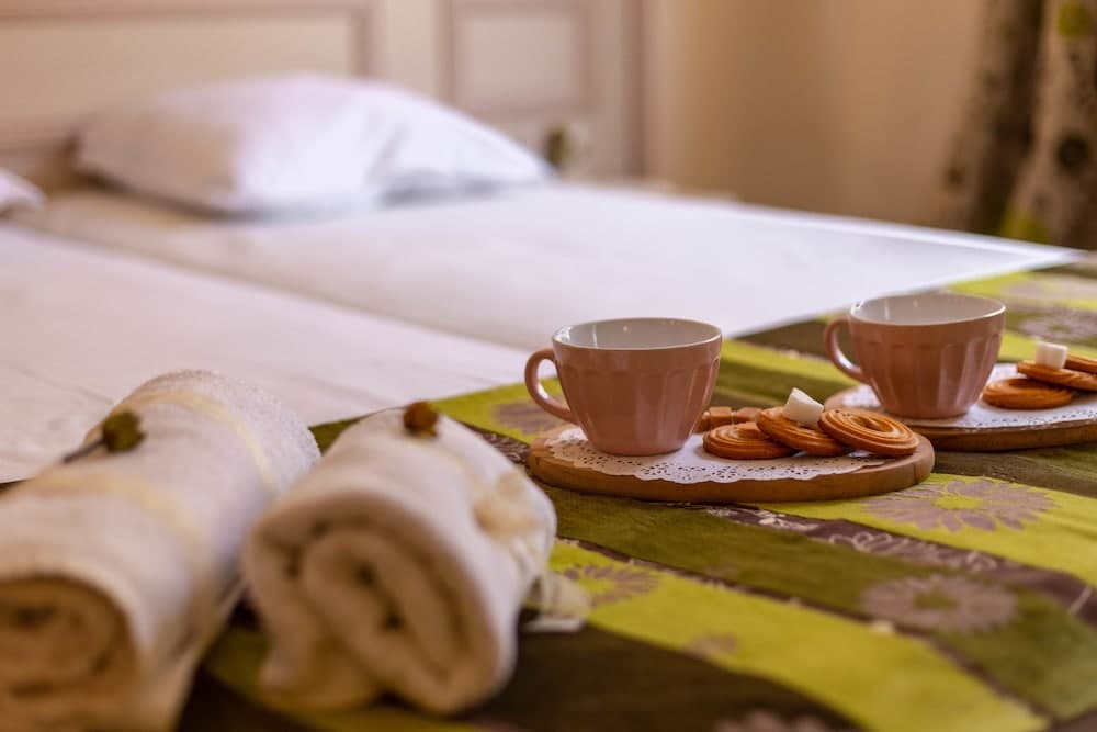 Studio with Kitchenette in Avalon Complex