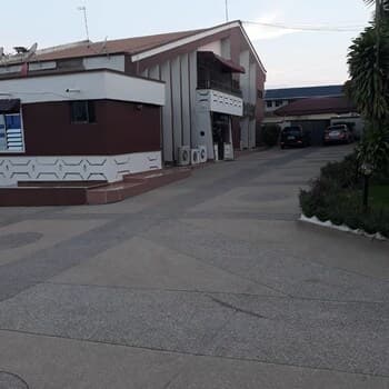 LaRosa Executive Guest House