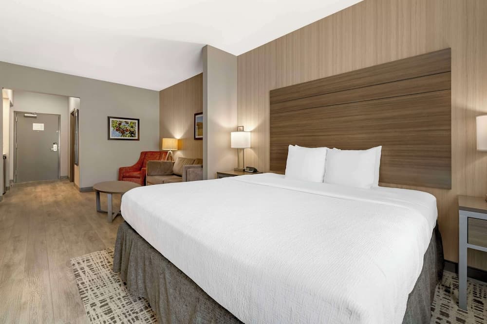 Best Western Plus LaCrescent / LaCrosse