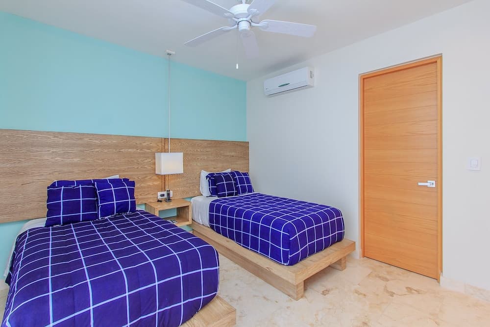 Penthouse A-Nah by Stella Rentals