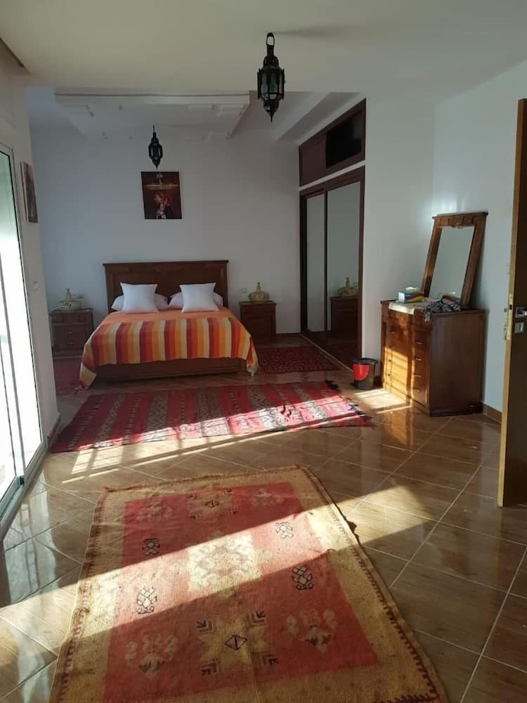 Tanjitan Hospitalite