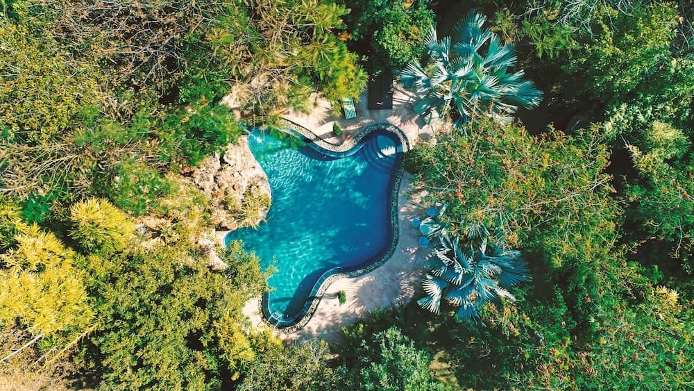 The Earth House Resort