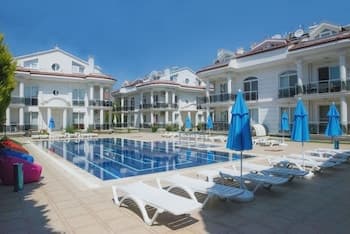 Serenity Apartments 3 by Villamnet