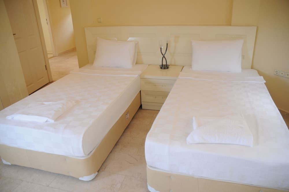 Gold City 3 bedroom Villa 1