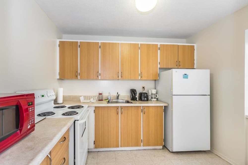 Spacious 1 BR Apartment of Downtown Toronto III