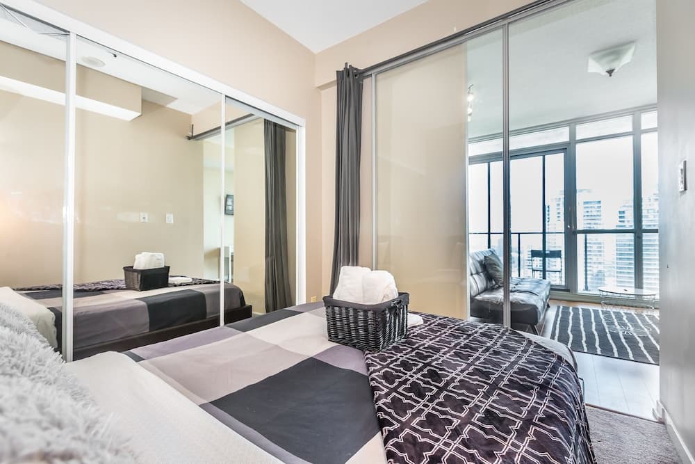 Lakeshore & Downtown View From High Rise Condo