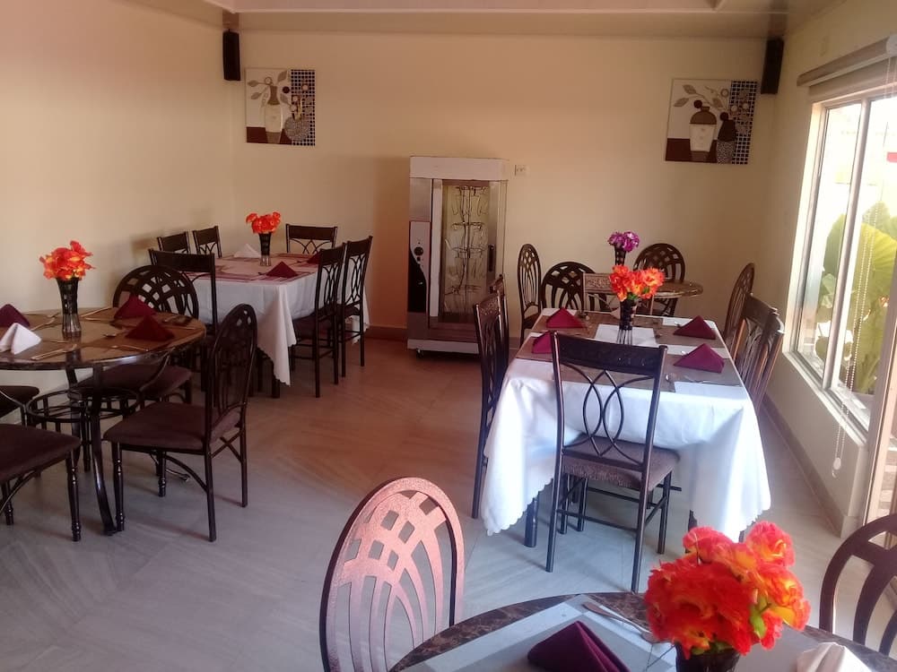 Kakwele Lodge & Tours