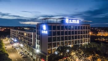 AZ Hotel & Serviced Apartments