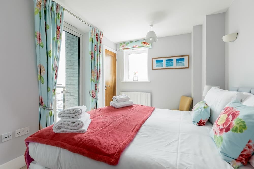 Perfect Harbour Views