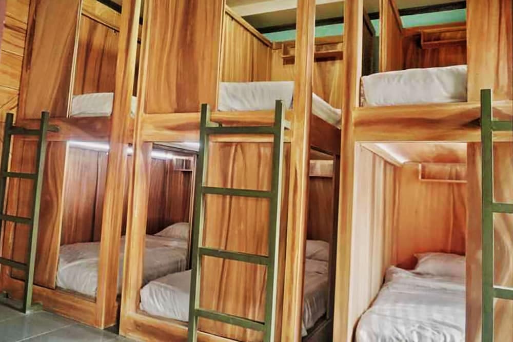 Ayodhya Garden Hostel Yogyakarta by HOM