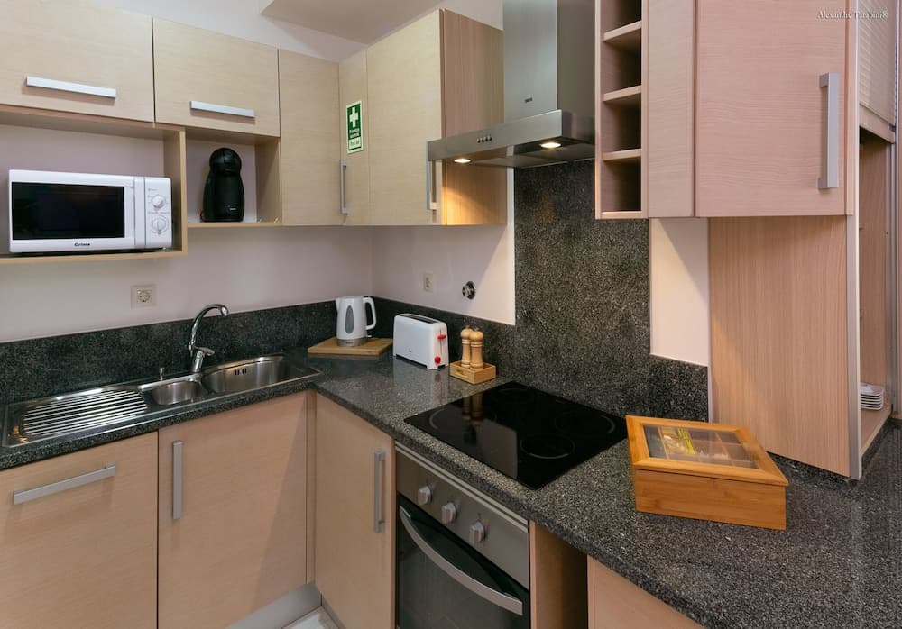 A24 - LuzBay Beach Apartment by Dreamalgarve