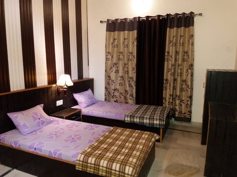 Sonu Guest House - Hostel