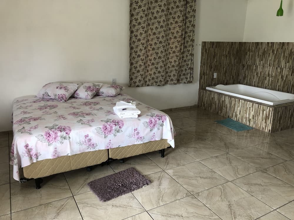 Chales Abraco Serrano